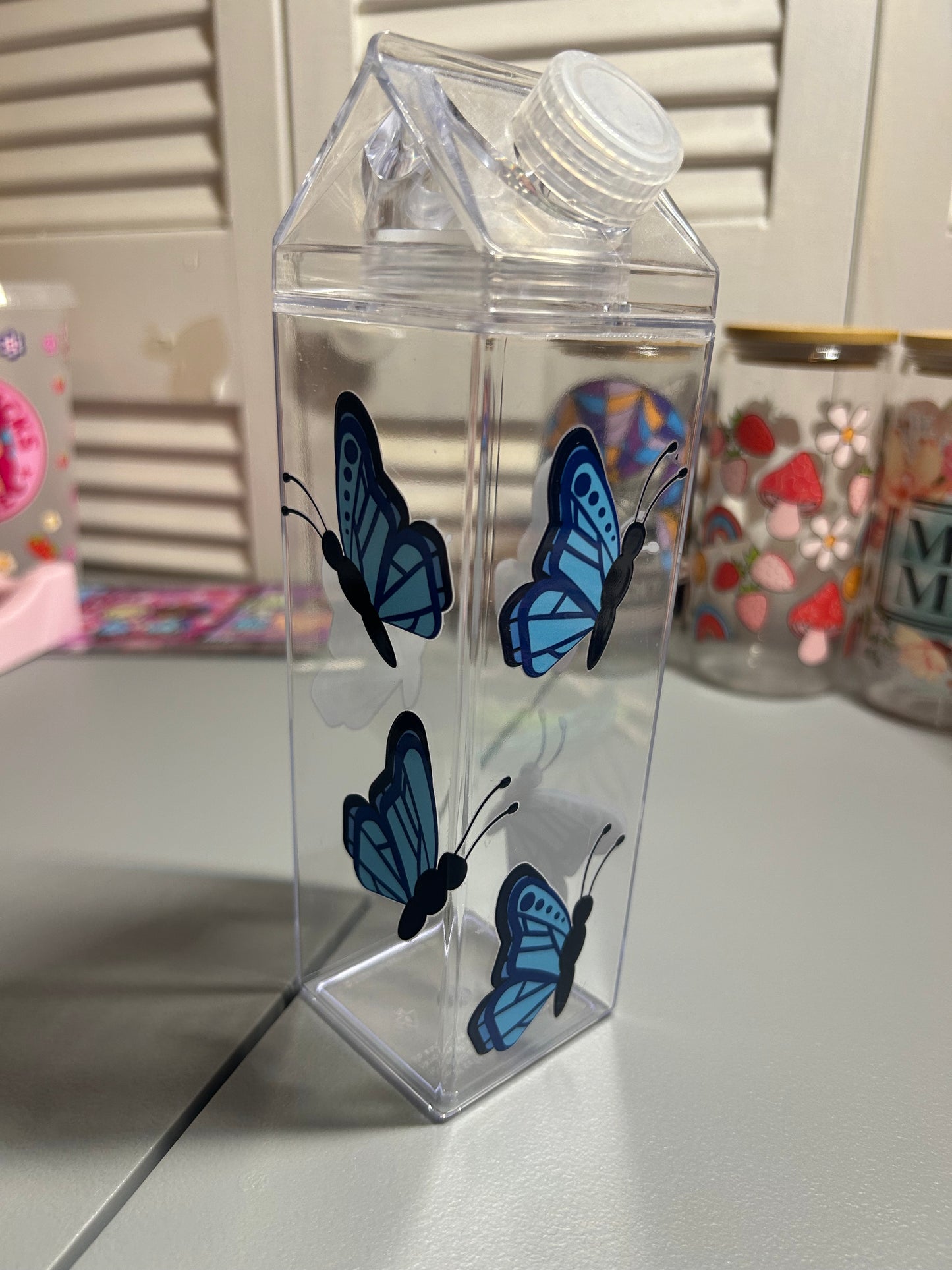 Butterfly Plastic carton cup